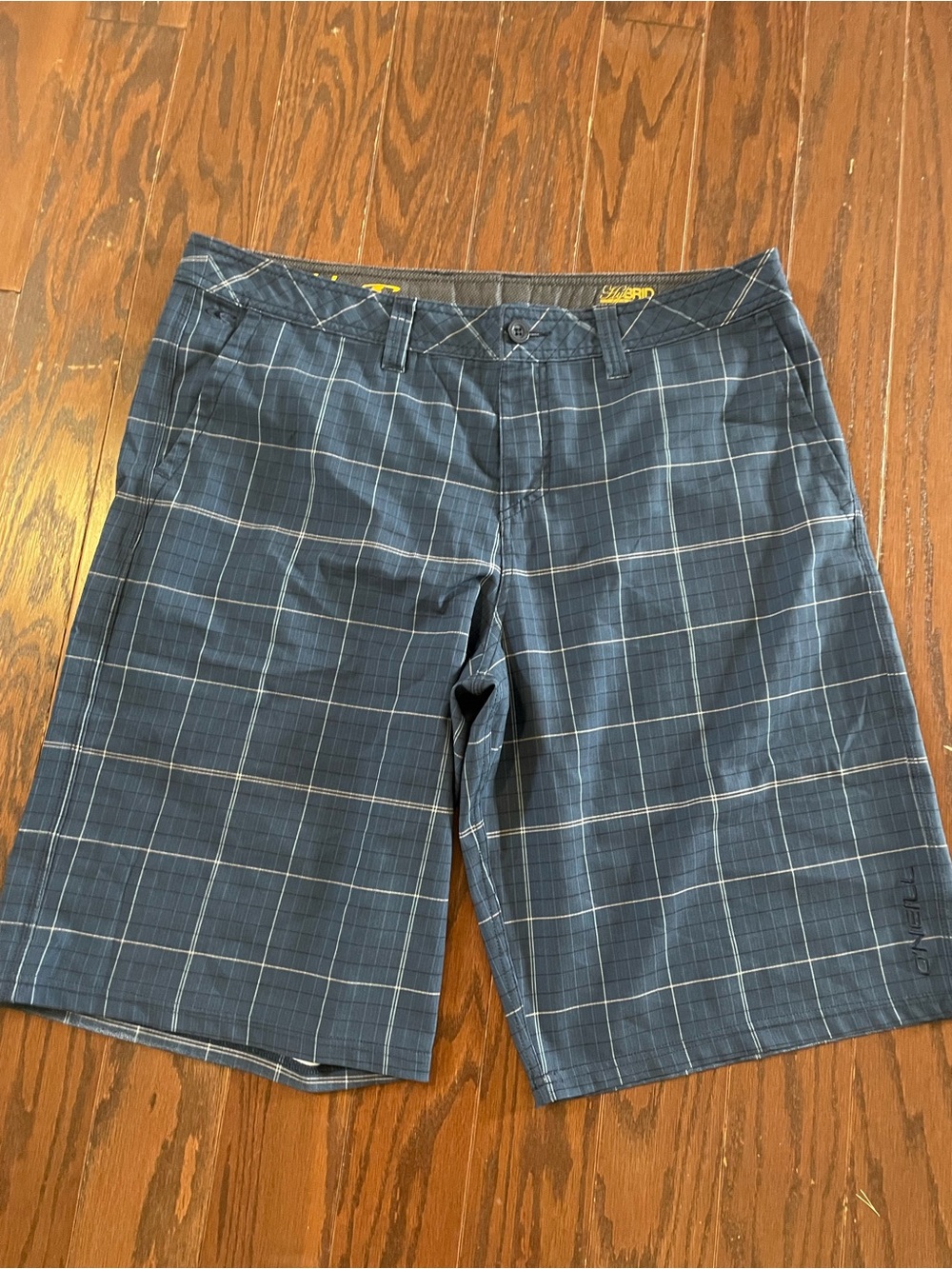 O’Neil Men’s Hybrid Shorts 36 Navy Plaid Flat-Front Shorts